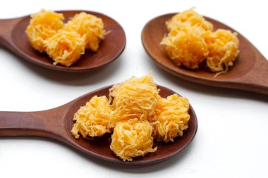 Tayland çıtır çıtır tatlı yumurta ipliği (Foi Thong Krob)