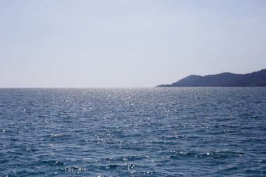 Yaz zamanı, güzel mavi deniz