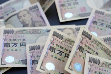 On bin Yen, Japon Yen Notları