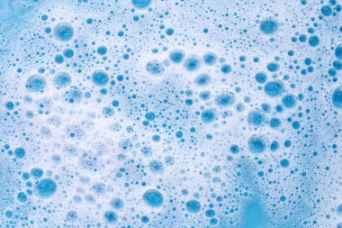 Mavi su kabarcığı. Beyaz sabun köpüğü