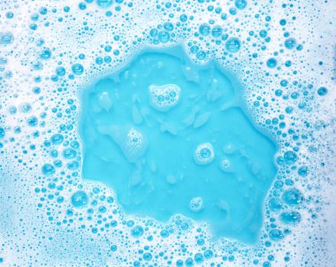 Mavi su kabarcığı. Beyaz sabun köpüğü