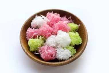 Tatlı hindistan cevizi topları, çıtır hindistan cevizi şekerlemeleri (Maprao Gaew). Geleneksel Tayland tatlısı