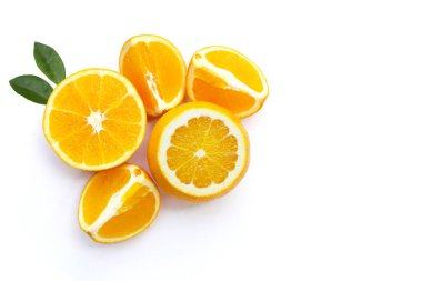 Taze portakal, yüksek C vitamini.