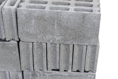 Beton tuğla yığını, beton bloklar.