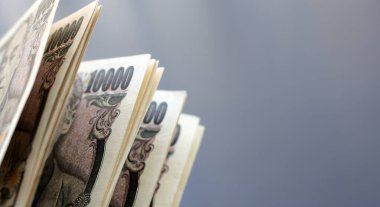 On bin Yen, Japon Yen Notları