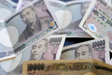 On bin Yen, Japon Yen Notları
