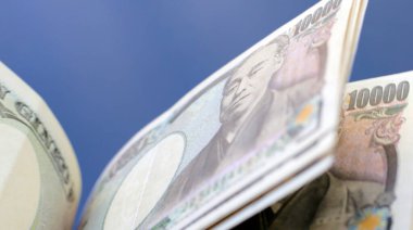 On bin Yen, Japon Yen Notları