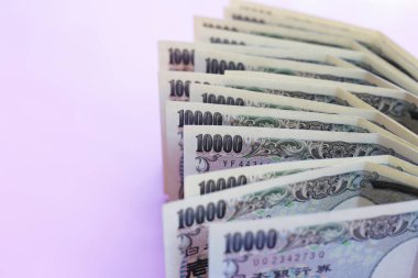 On bin Yen, Japon Yen Notları