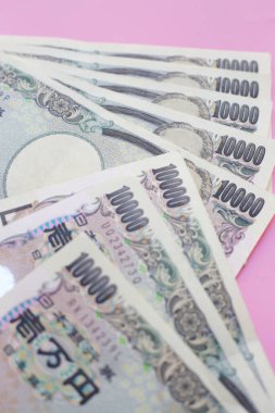 On bin Yen, Japon Yen Notları