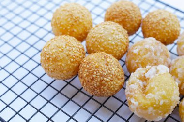 Tayland yemeği, kızarmış fasulye dolması.