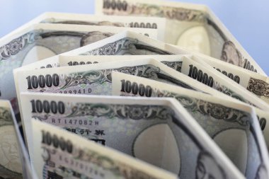 On bin Yen, Japon Yen Notları