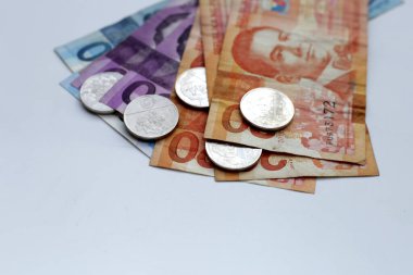 Filipin parası, bozuk paralı banknotlar