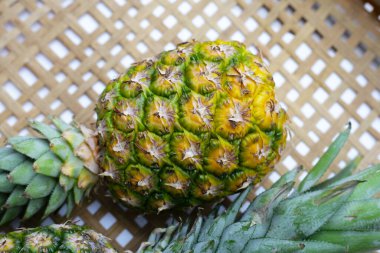 Taze taze ananas, sulu tropikal meyve