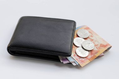 Filipin parası, Banknotlar ve siyah cüzdanlı paralar