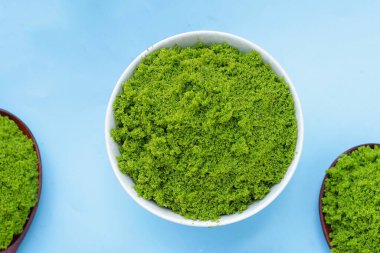 Su yosunlu ahşap kaşık, su yosunu ya da bataklık yosunu.