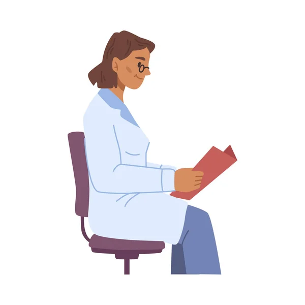 一般開業医や家族の医師は 患者の結果を分析 病院や診療所で働くガウンを着た女性 フラット漫画のキャラクター フラットスタイルのベクトル — ストックベクタ