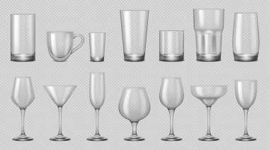 Kahve, kokteyl ya da su için boş gerçekçi bardak. Alkol ve çay için izole edilmiş bardaklar. Şarap ve martini, viski ve votka shot. Şeffaf arkaplan servis kupaları