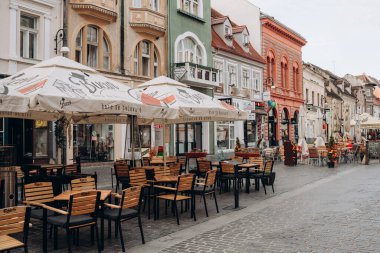 Eski şehrin sokaklarının mimarisi.