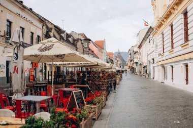 Eski şehrin sokaklarının mimarisi.