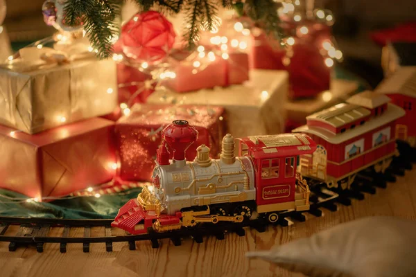 Wystrój Wnętrz Boże Narodzenie Klasycznych Kolorach Czerwony Zielony Vintage Stylu — Zdjęcie stockowe