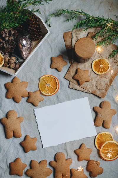 Mockup Cartão Saudação Fundo Pão Gengibre Doces Férias Biscoitos Natal — Fotografia de Stock