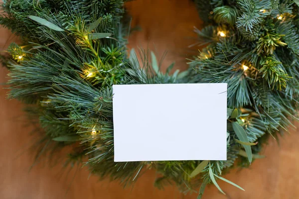 Noel Çelengi Geçmişi Olan Tebrik Kartı Modeli Kağıt Maketi — Stok fotoğraf