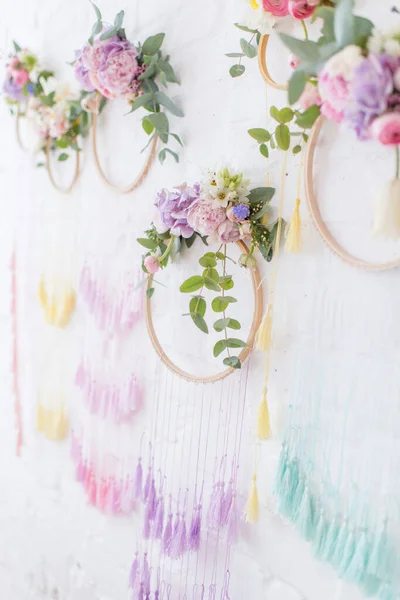 Decoration Flowers Wedding Wall Decoration Fresh Flowers Dream Catcher — Stok fotoğraf