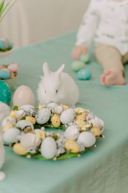 easter decor in pastel colors, easter interior decoration