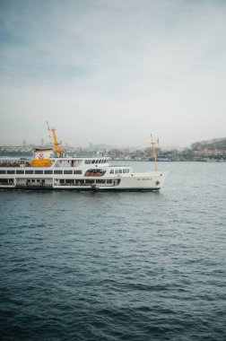 Sahne Boğazı, Deniz Trafiği ve Kıyı Görüntüleri