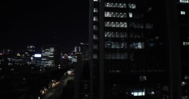 Marunouchi Tokyo 'da bir gece manzarası. Yüksek kalite 4K görüntü. Chiyoda bölgesi Marunouchi Tokyo 09.13.2022 Tokyo 'nun merkezidir.. 