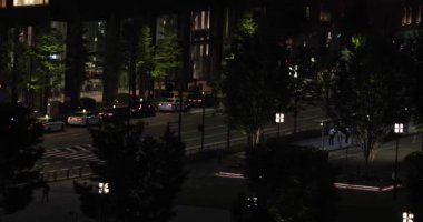 Marunouchi Tokyo 'da bir gece manzarası. Yüksek kalite 4K görüntü. Chiyoda bölgesi Marunouchi Tokyo 09.13.2022 Tokyo 'nun merkezidir.. 