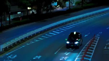 Yamate Bulvarı 'nda gece trafik sıkışıklığı. Meguro bölgesi Ohashi Tokyo Japonya - 02.09.2023 Şehir merkezinde neon sokağıdır. Yüksek kalite 4k görüntü