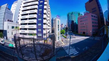 Tokyo 'daki şehir caddesinde trafik sıkışıklığı zamanı. Yüksek kalite 4K görüntü. Meguro bölgesi Tokyo 03.16.2023 Tokyo 'nun merkezidir.. 