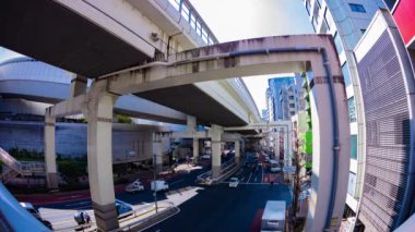 Tokyo 'daki şehir caddesinde trafik sıkışıklığı zamanı. Yüksek kalite 4K görüntü. Meguro bölgesi Tokyo 03.16.2023 Tokyo 'nun merkezidir.. 