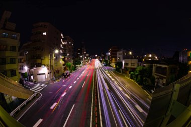 Şehir merkezindeki balık gözü çekiminde trafik sıkışıklığı. Yüksek kalite fotoğraf. Setagaya bölgesi Tokyo 05.08.2023 Tokyo 'da bir elektrik çeyreği. Tokyo 'nun merkezindedir.. 