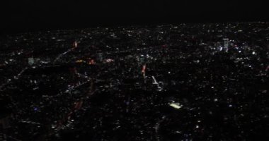 Tokyo 'da gece gezintisi. Yüksek kalite 4K görüntü. Tokyo Japonya 12.20.2019 Tokyo 'nun merkezidir.. 