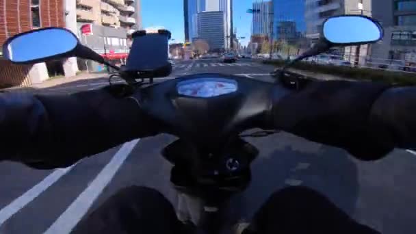 Timelapse Conducción Bicicleta Con Teléfono Inteligente Calle Ciudad Tokio Pov — Vídeo de stock