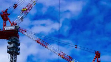 Tokyo 'da yapım aşamasındaki vincin zaman çizelgesi. Yüksek kalite 4K görüntü. Koto bölgesi Ariake Tokyo 02.15.2023 Tokyo 'da bir elektrik çeyreği. Tokyo 'nun merkezindedir.. 