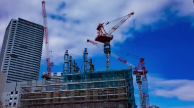 Tokyo 'da yapım aşamasındaki vincin zaman çizelgesi. Yüksek kalite 4K görüntü. Koto bölgesi Ariake Tokyo 02.15.2023 Tokyo 'da bir elektrik çeyreği. Tokyo 'nun merkezindedir.. 