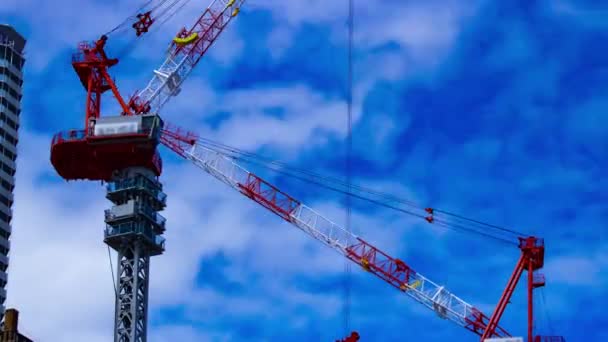 东京正在建造的起重机经过了一段时间 高质量的4K镜头 位于日本东京的森田县 这里是东京的一个电器区 它是东京的市中心 — 图库视频影像