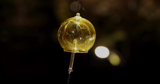 Підсвічений Вітровий Дзвоник Японському Саду Зимові Ночі Портативний Високоякісні Кадри — стокове відео