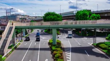 Takashimadaira Tokyo 'daki şehir merkezinde trafik sıkışıklığı zamanı. Yüksek kalite 4K görüntü. Itabashi bölgesi Tokyo 08.30.2023 Tokyo 'nun merkezidir.. 