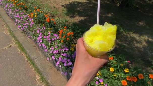 Shaved Ice Lemon Syrup Left Hand Sunny Day Close High — Stock Video