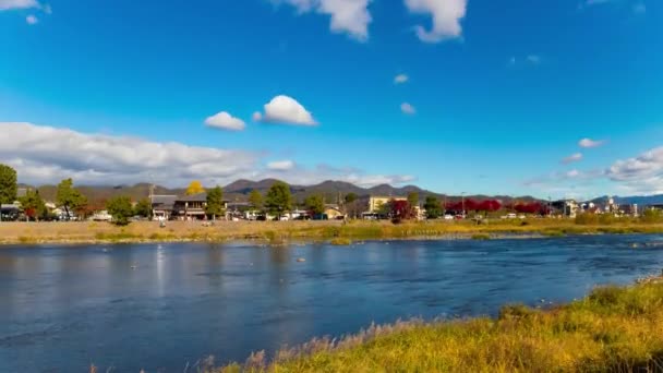 Timelapse Chmury Pobli Katsuragawa Rzeka Kioto Szeroki Strzał Wysokiej Jakości — Wideo stockowe