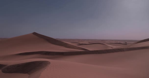 在摩洛哥的Mhamid Ghizlane 一个撒哈拉沙漠的沙丘被子弹击中 高质量的4K镜头 Zagora区Mhamid Ghizlane Morocco 2024这里是摩洛哥的沙漠地区 — 图库视频影像