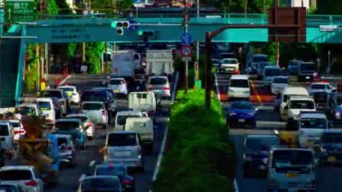 Otomobil sokağının gündüz vakti uzun menzilli çekimlerinin zamanlaması. Setagaya Tokyo Bölgesi - 07.26.2019: Tokyo 'nun merkezidir..