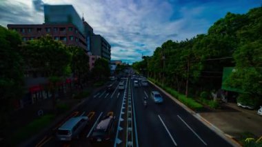 Otomobil sokağının gündüz vakti geniş çaplı çekim eğiminde zaman aşımı. Setagaya Tokyo Bölgesi - 07.26.2019: Tokyo 'nun merkezidir..