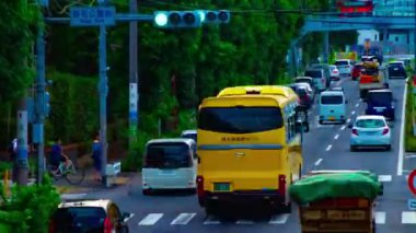 Şehir merkezindeki uzun vadeli zoom caddesinde bir zaman aralığı. Setagaya Tokyo Bölgesi - 08.24.2019: Tokyo 'nun merkezidir..