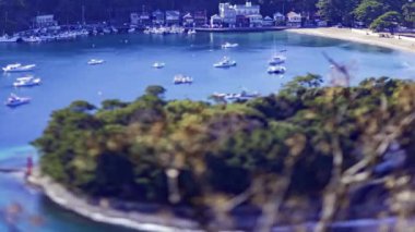 Shizuoka 'daki Heda limanında yüksek açı görüntüsünün zamanlaması. Yüksek kalite 4K görüntü. Numazu bölgesi Heda Shizuoka Japonya 01.26.2023