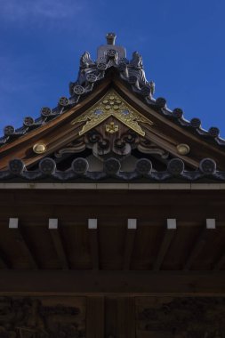 Tokyo 'daki Kameido Tenjin tapınağında bir alt tapınak. Yüksek kalite fotoğraf. Kouto Bölgesi Kameido Tokyo Japonya 01.12.2023 Tokyo 'da geleneksel bir bölgedir..